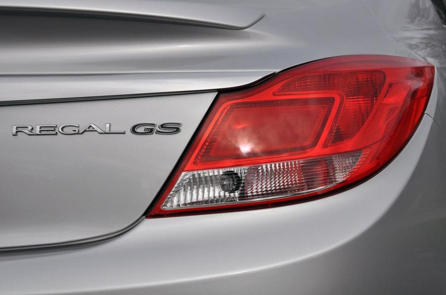  Buick Regal GS 2012 года  (фото 82 из 90)